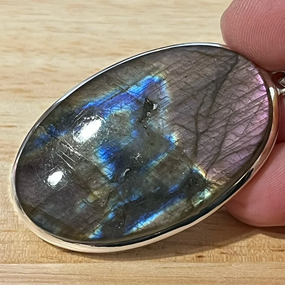 PURPLE LABRADORITE GEMSTONE 925 SOLID STERLING SILVER STATEMENT PENDANT - Picture 6 of 7